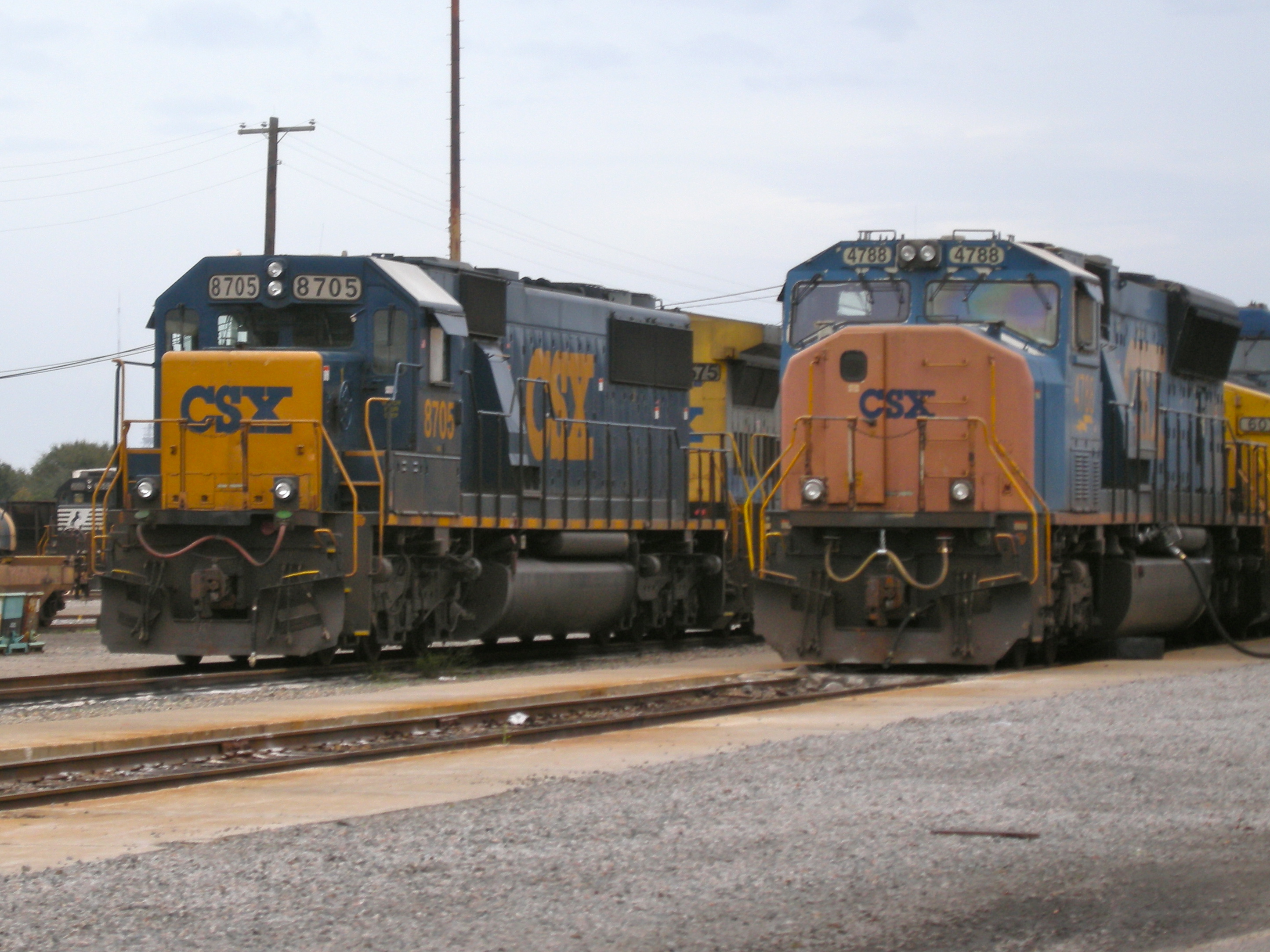 CSXT 8705 and 4788